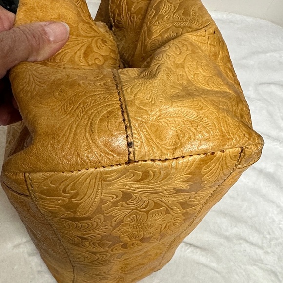 Steven By Steve Madden Embossed Mustard Colored leather Shoulder Bag - Picture 7 of 16